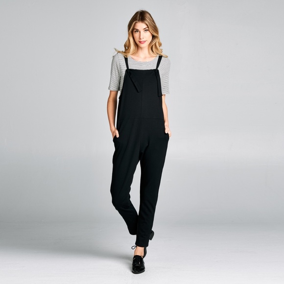 Black Knotted Cropped Overalls w/Pockets - Picture 2 of 5